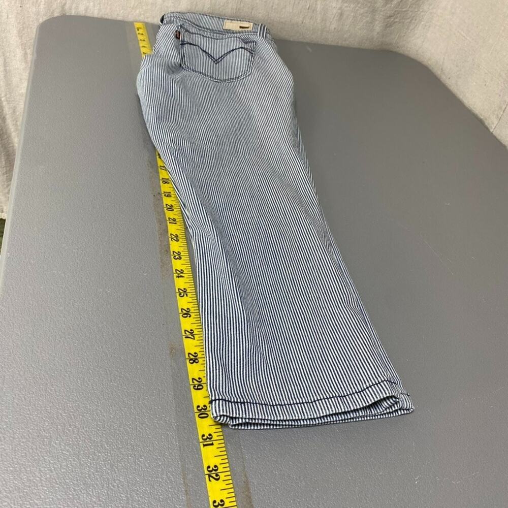 Levis Womens Seersucker Cropped Jeans Capris Size 29 Skinny Pinstripe Preppy - Picture 10 of 11